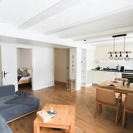 Apartmán Brand New, 5min To Paradise !