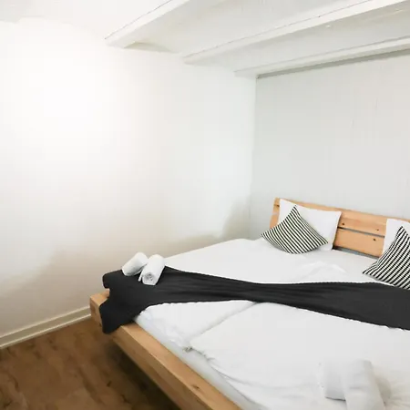Apartmán Brand New, 5min To Paradise ! *