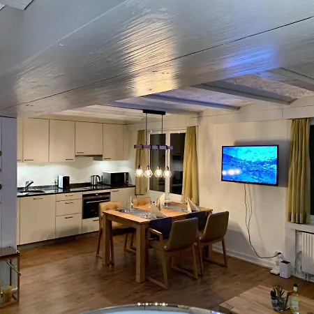 Brand New, 5min To Paradise ! Grindelwald