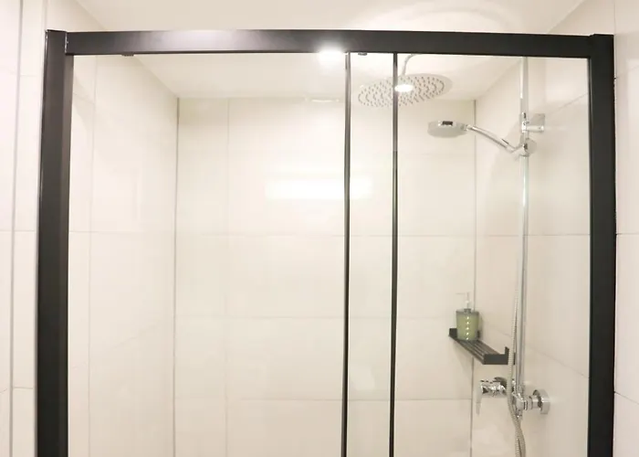 Lejlighed Brand New, 5min To Paradise ! *